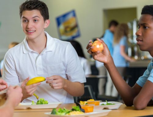Waarom gezonde voeding op scholen steeds belangrijker wordt